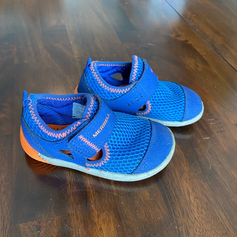 Toddler Merrill BareSteps h20 by Striderite size 7M